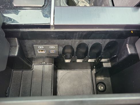 Used 2024 Toyota Tundra Platinum RWD image 12