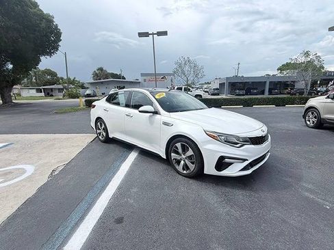 Used 2019 Kia Optima S w/ S Panoramic Sunroof Package FWD image 2