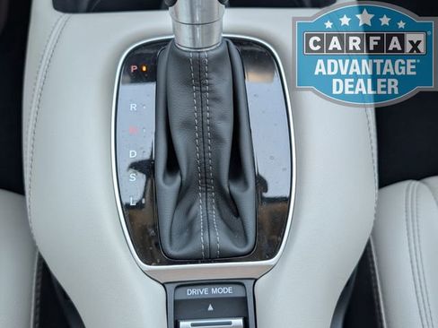 Used 2024 Honda HR-V EX-L image 9
