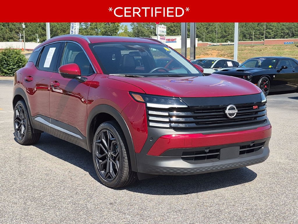 Used 2025 Nissan Kicks SR w/ SR Premium Package AWD/4WD image 2