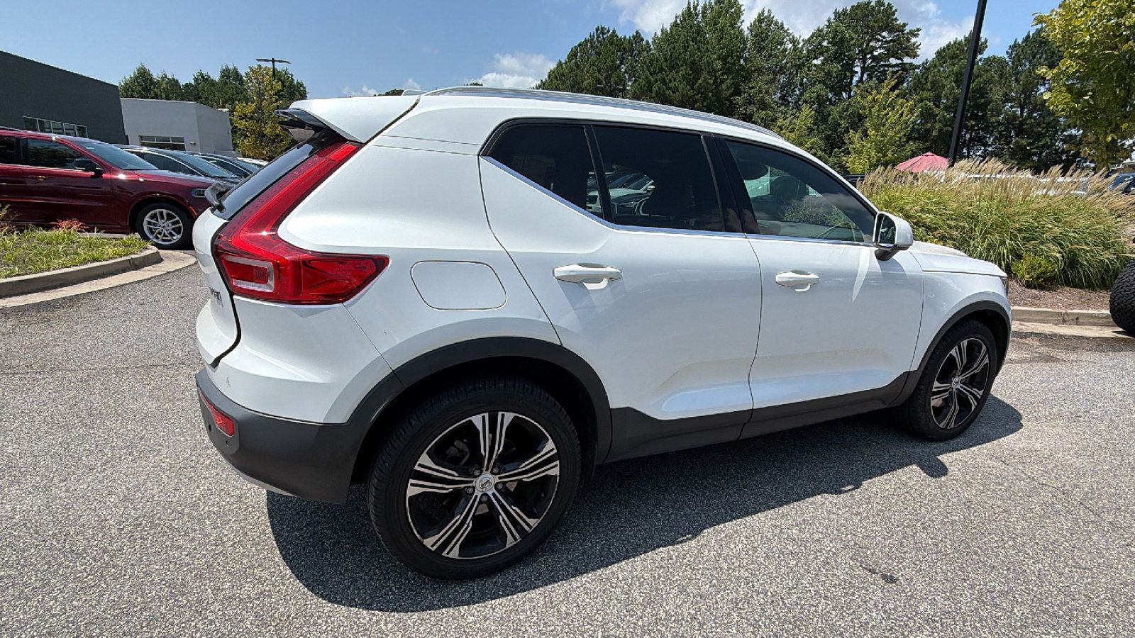 Used 2021 Volvo XC40 T5 Inscription w/ Protection Package Premier AWD/4WD image 8