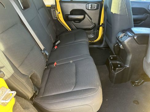Used 2018 Jeep Wrangler Unlimited Sport S image 10