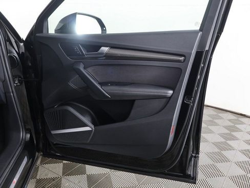 Used 2023 Audi SQ5 Premium Plus w/ Premium Plus Package image 25