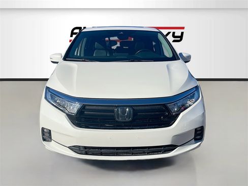 Used 2024 Honda Odyssey EX-L image 2