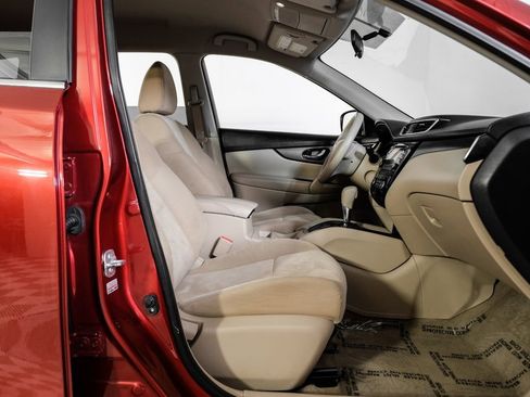 Used 2015 Nissan Rogue SV image 35