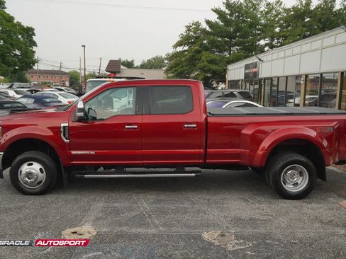 Used 2017 Ford F350 Lariat w/ Lariat Ultimate Package image 4