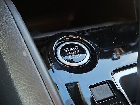 New 2025 Nissan Versa SV w/ Trunk Package image 18