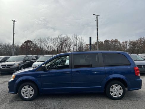 Used 2011 Dodge Grand Caravan Express FWD image 4