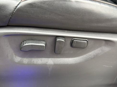 Used 2022 Nissan Armada Platinum image 12