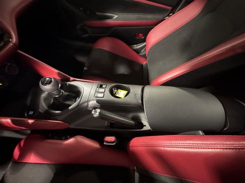 Used 2024 Nissan Z Performance w/ Floor Mat Package image 29