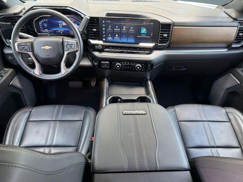Used 2024 Chevrolet Silverado 2500 High Country w/ Technology Package AWD/4WD image 15