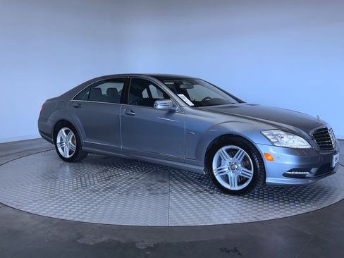 Used 2012 Mercedes-Benz S 550 4MATIC image 2