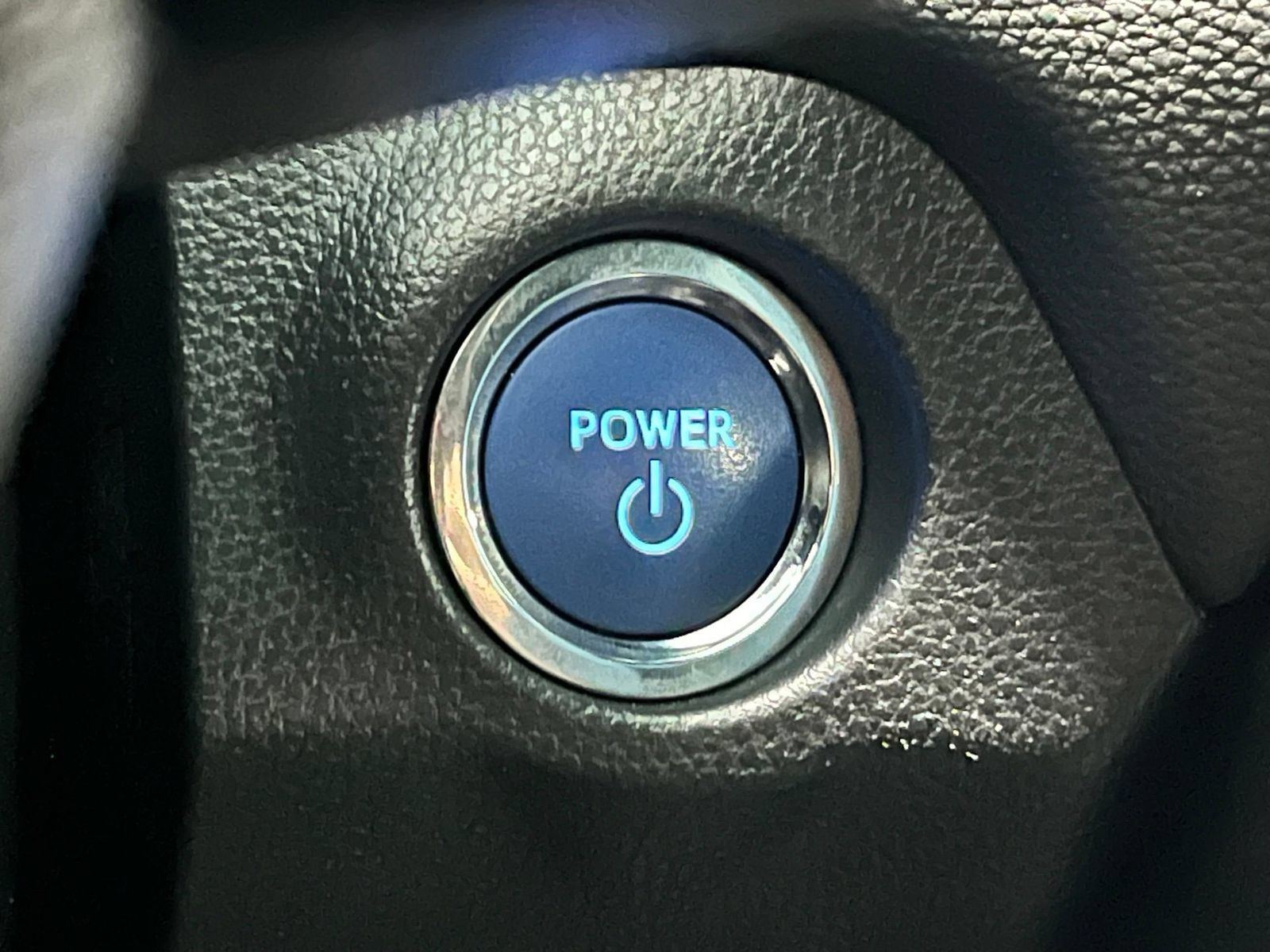 Used 2022 Toyota RAV4 SE AWD/4WD image 28