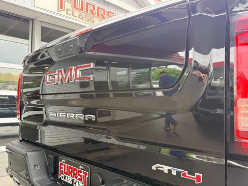 Used 2024 GMC Sierra 1500 AT4 w/ Technology Package AWD/4WD image 8