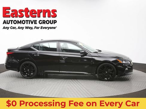 Used 2022 Nissan Altima 2.0 SR FWD image 46