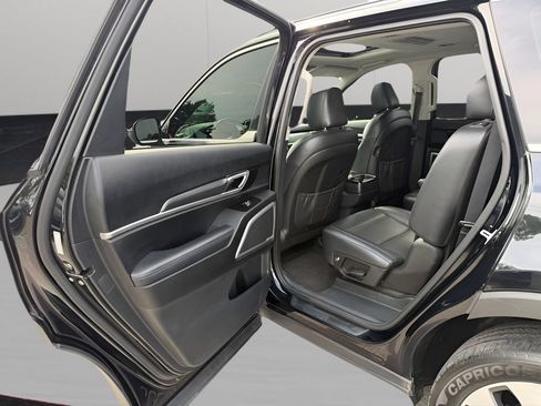 Used 2020 Kia Telluride S AWD/4WD image 31