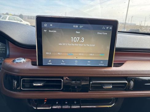 Used 2021 Lincoln Aviator Reserve w/ Equipment Group 202A AWD/4WD image 39