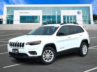 Used 2022 Jeep Cherokee Latitude Lux AWD/4WD video 1