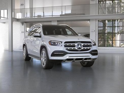 Used 2023 Mercedes-Benz GLS 450 4MATIC image 10