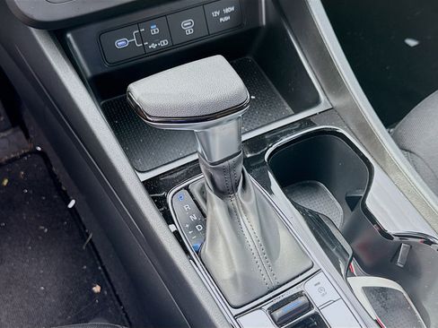 New 2025 Hyundai Tucson SE image 13