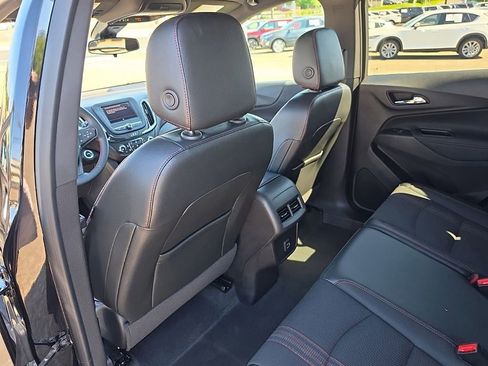 Used 2023 Chevrolet Equinox RS AWD/4WD image 12
