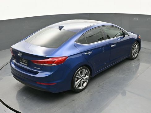 Used 2017 Hyundai Elantra Limited w/ Limited Tech Package 04 image 34