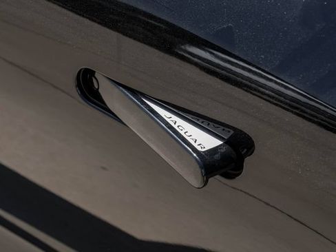Used 2021 Jaguar F-TYPE R AWD/4WD image 45