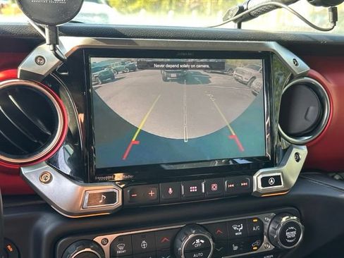 Used 2019 Jeep Wrangler Unlimited Rubicon AWD/4WD image 28