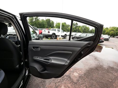 Used 2025 Nissan Versa SV w/ Trunk Package FWD image 13