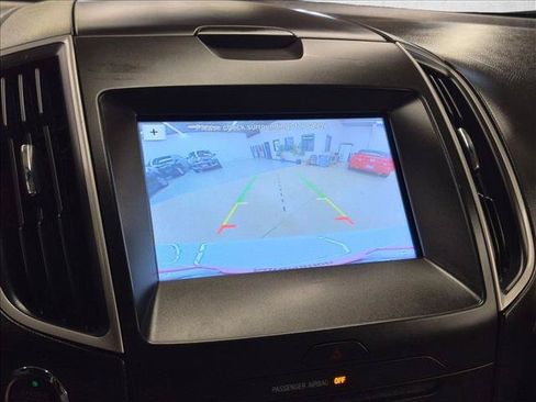 Used 2017 Ford Edge SEL w/ Equipment Group 201A AWD/4WD image 14