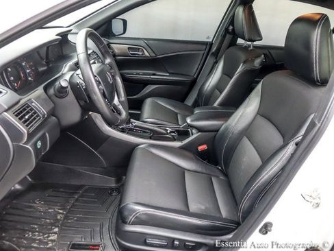 Used 2016 Honda Accord Sport image 11