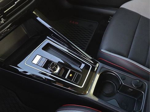 Used 2024 Volkswagen GTI SE image 21