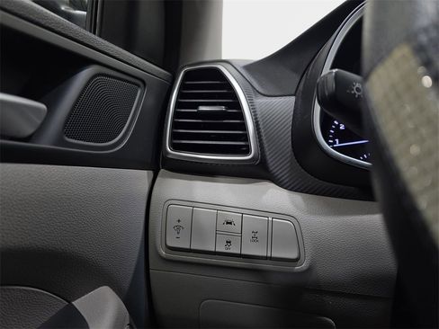 Used 2019 Hyundai Tucson SE image 24