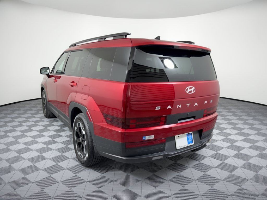 Used 2026 Hyundai Santa Fe SEL FWD image 3