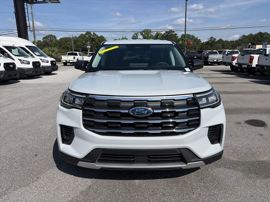 New 2026 Ford Explorer Active RWD image 10
