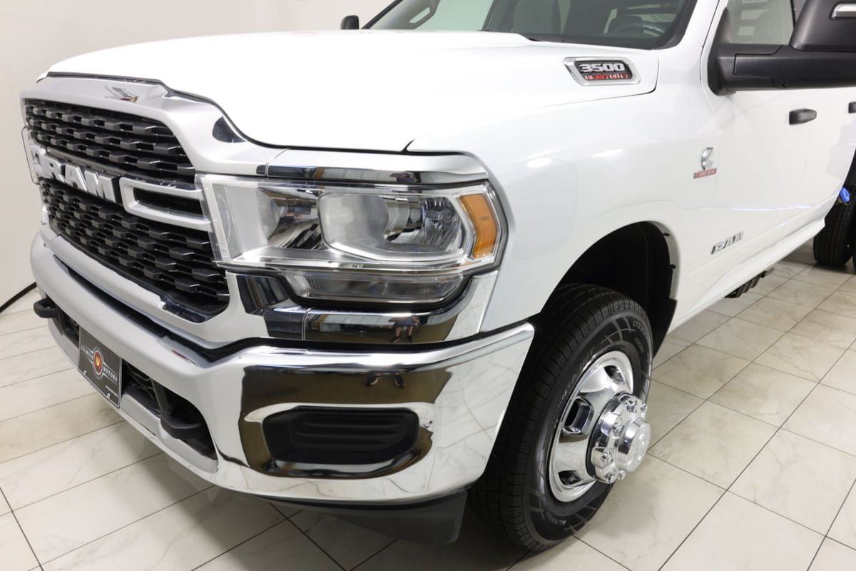 Used 2024 RAM 3500 SLT w/ Quick Order Package 2YG SLT AWD/4WD image 43