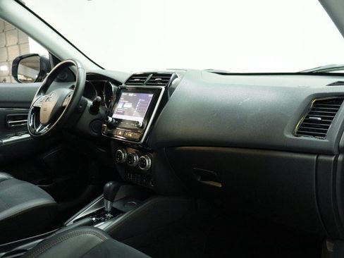Used 2022 Mitsubishi Outlander Sport SE FWD image 21