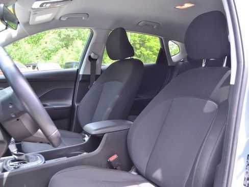 Used 2025 Hyundai Kona SEL AWD/4WD image 18