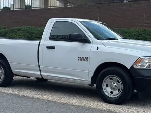 Used 2017 RAM 1500 Tradesman w/ Power & Remote Entry Group RWD image 3