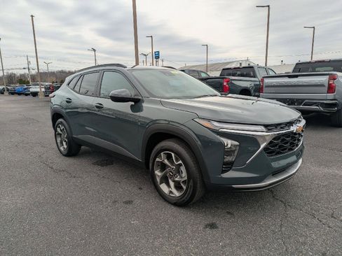 New 2026 Chevrolet Trax LT w/ Driver Confidence Package image 45