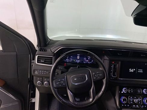 Used 2023 GMC Yukon Denali Ultimate AWD/4WD image 34