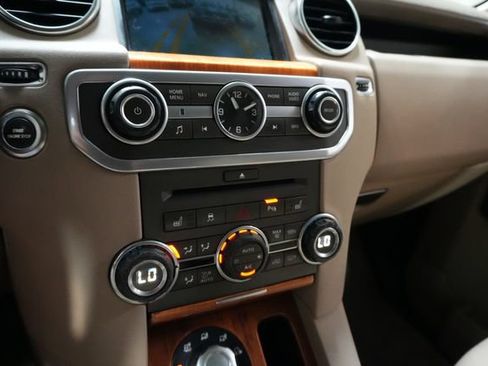 Used 2010 Land Rover LR4 HSE LUX AWD/4WD image 22