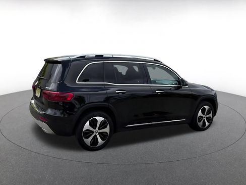 Used 2025 Mercedes-Benz GLB 250 4MATIC image 14