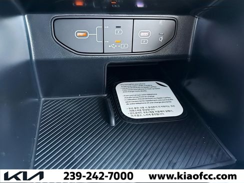 New 2026 Kia Sorento S w/ S Panoramic Sunroof Package FWD image 31
