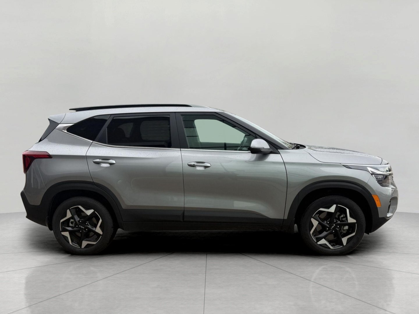 Used 2024 Kia Seltos EX AWD/4WD image 14