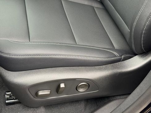 New 2026 Chevrolet Traverse LT w/ Midnight/Sport Edition image 5