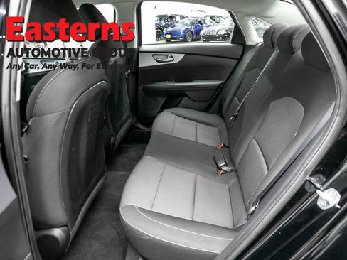 Used 2023 Kia Forte LXS w/ LXS Technology Package FWD image 21