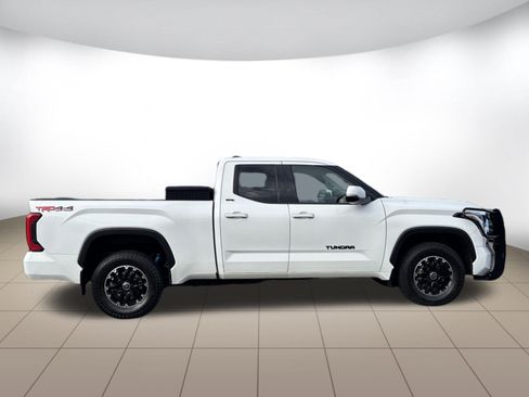 Used 2022 Toyota Tundra SR5 w/ TRD Off-Road Package AWD/4WD image 8