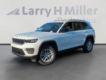 New 2025 Jeep Grand Cherokee Laredo X