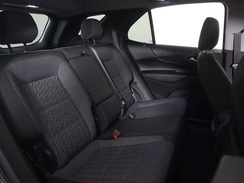 Used 2023 Chevrolet Equinox LT image 32